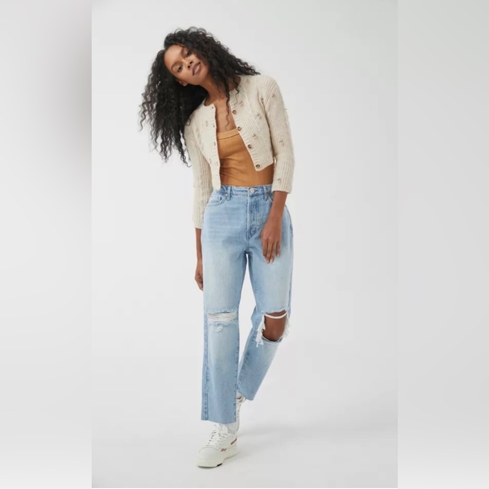 BDG High Waisted Slim Straight Jean - Ripped Light Wash Size 28